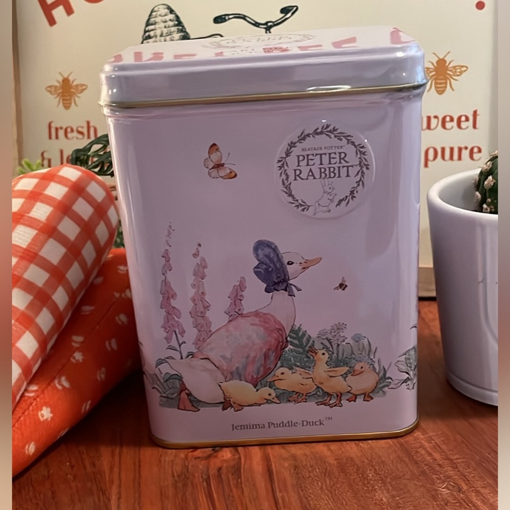 NEW Jemima Puddle Duck Earl Grey Tea Tin